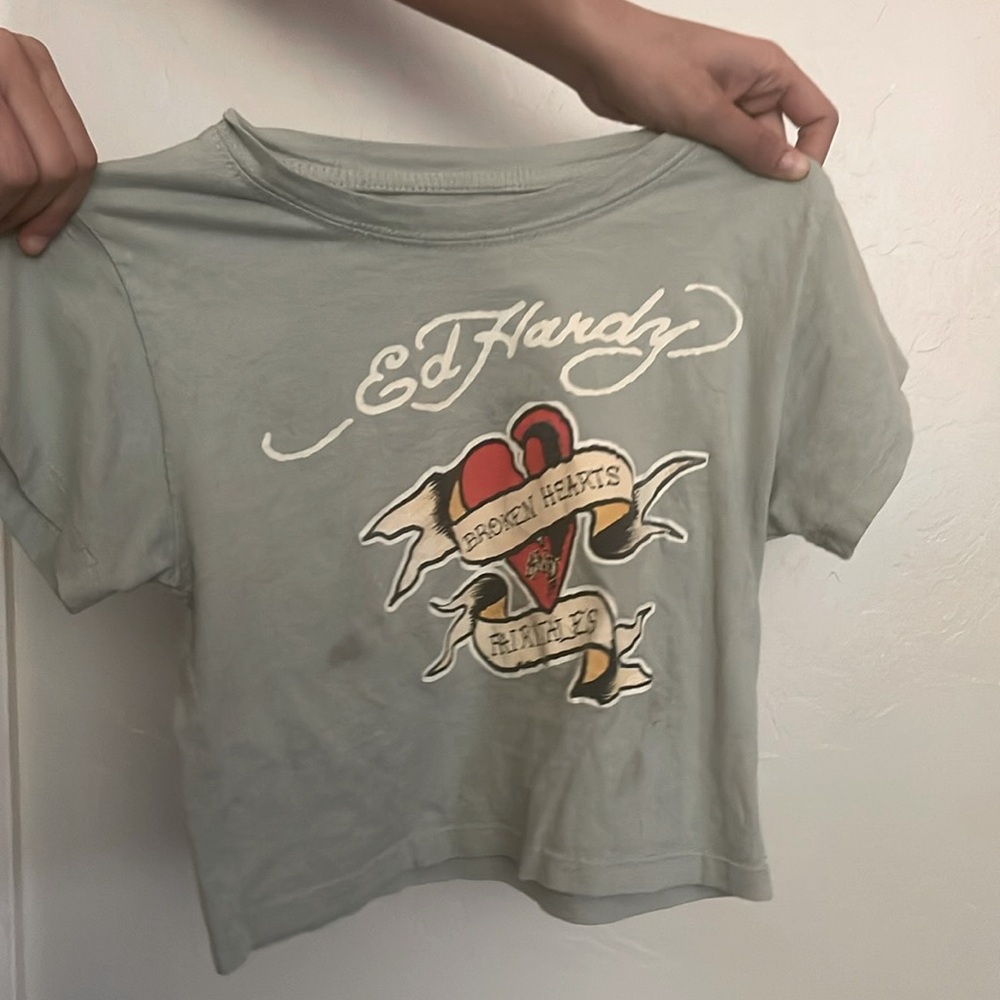 T- shirt